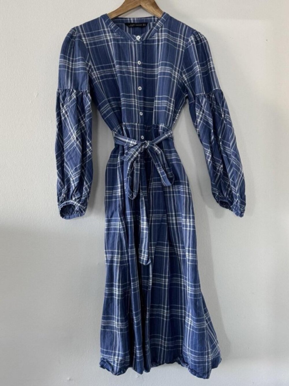 Zara Women's Blue and White Shirt-dresses